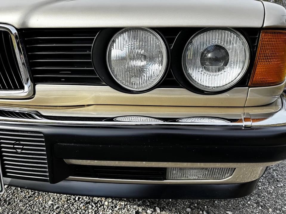 1988 BMW E32 7 Series - Image 19 of 31