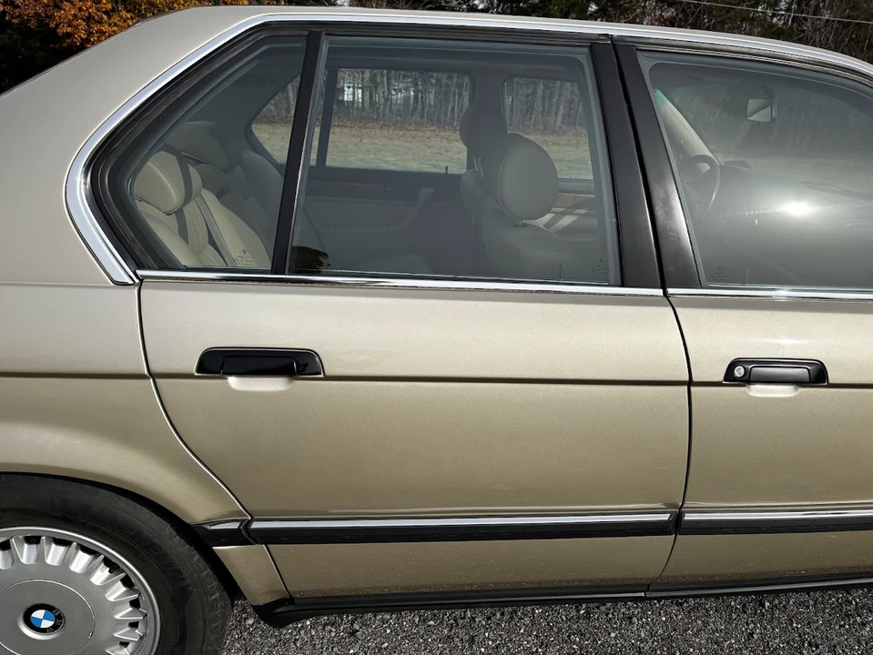 1988 BMW E32 7 Series - Image 26 of 31