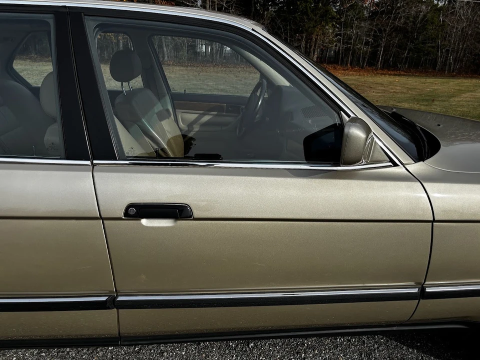 1988 BMW E32 7 Series - Image 28 of 31