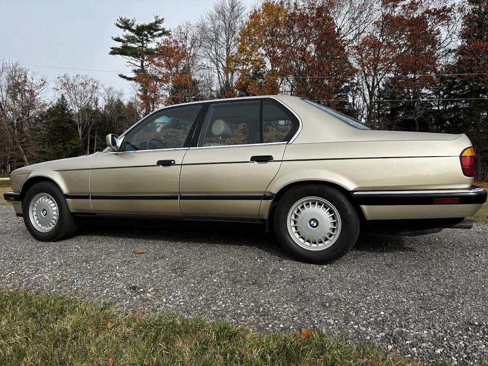 1988 BMW E32 7 Series - Image 4 of 31