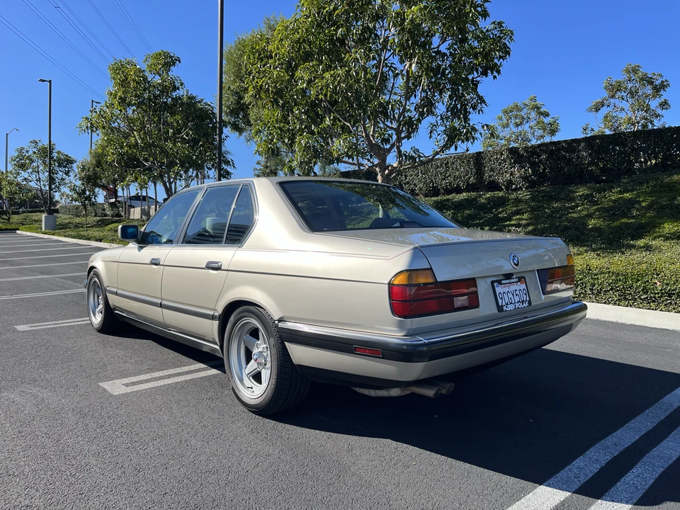 1988 BMW E32 7 Series - Image 26 of 31