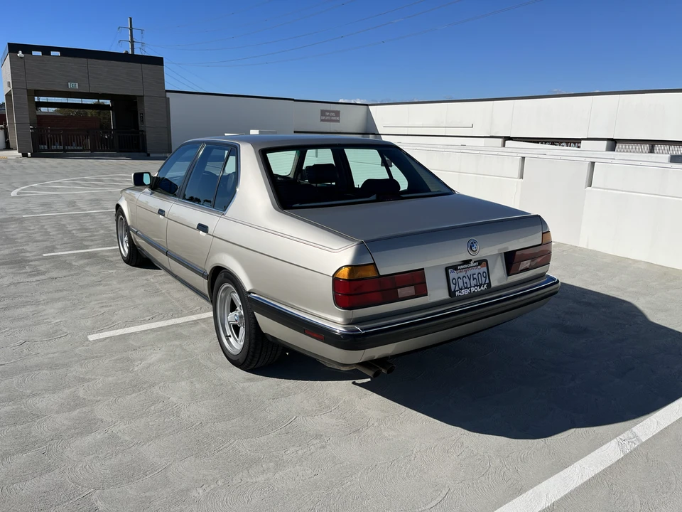1988 BMW E32 7 Series - Image 17 of 31