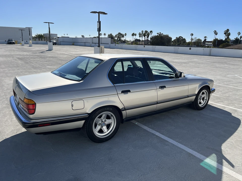 1988 BMW E32 7 Series - Image 23 of 31