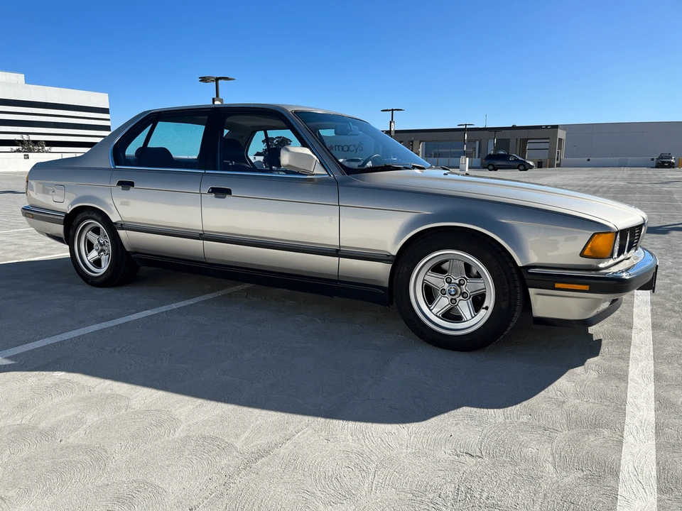 1988 BMW E32 7 Series - Image 2 of 31