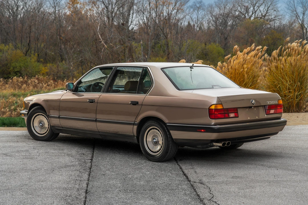 1988 BMW E32 7 Series - Image 22 of 31