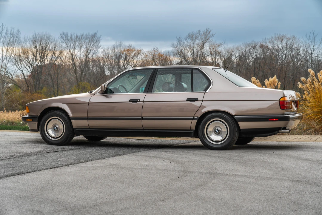 1988 BMW E32 7 Series - Image 20 of 31