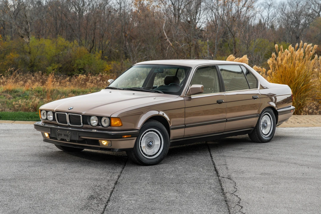 1988 BMW E32 7 Series - Image 15 of 31