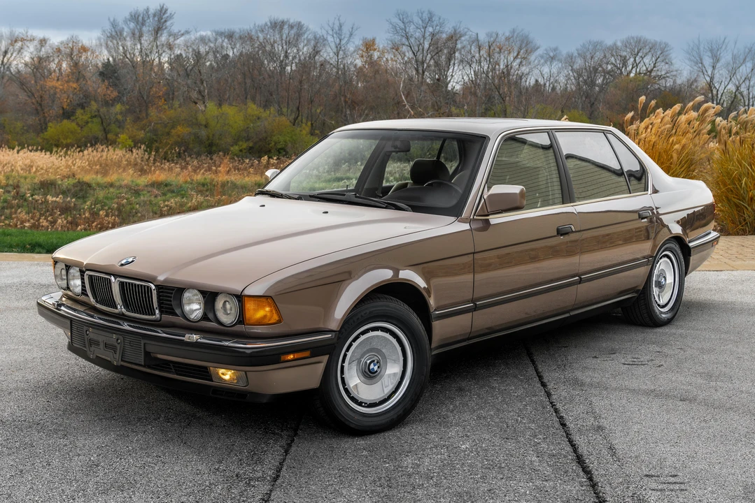 1988 BMW E32 7 Series - Image 13 of 31