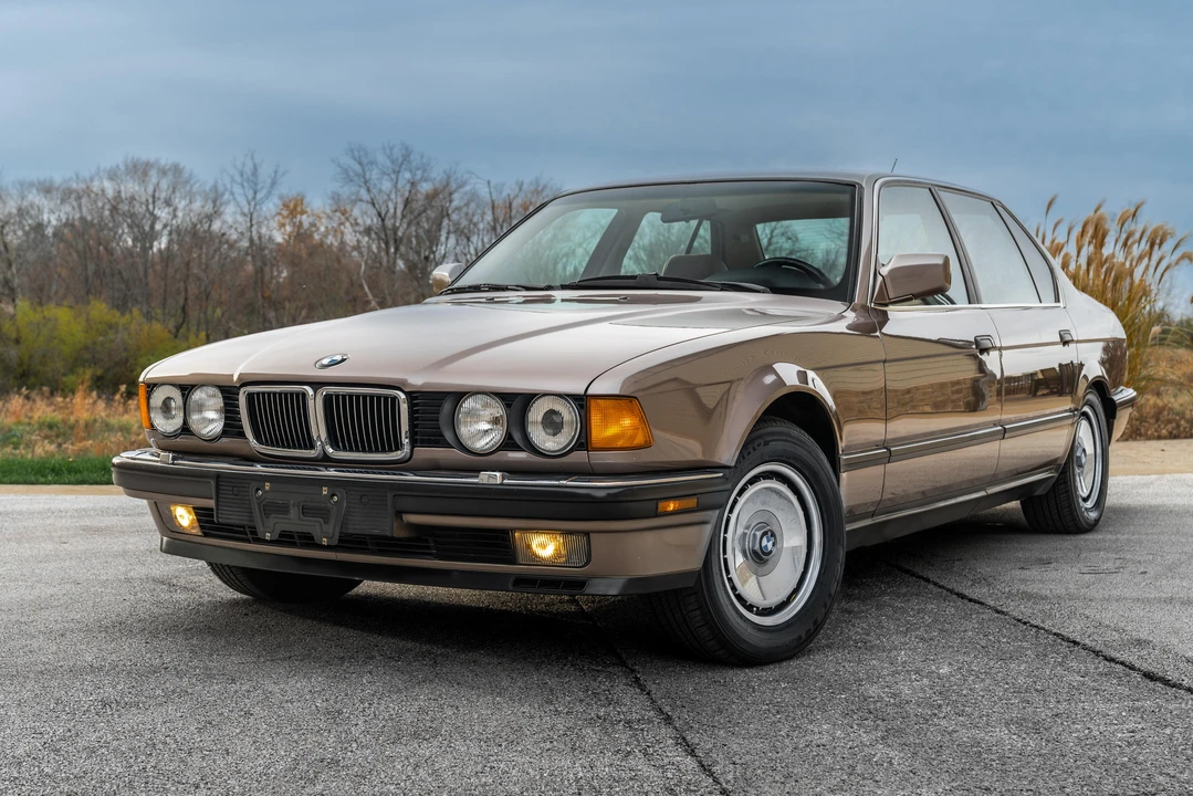 1988 BMW E32 7 Series - Image 11 of 31