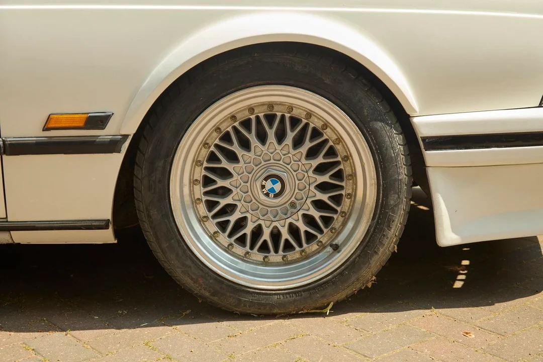 1988 BMW E24 6 Series - Image 12 of 30