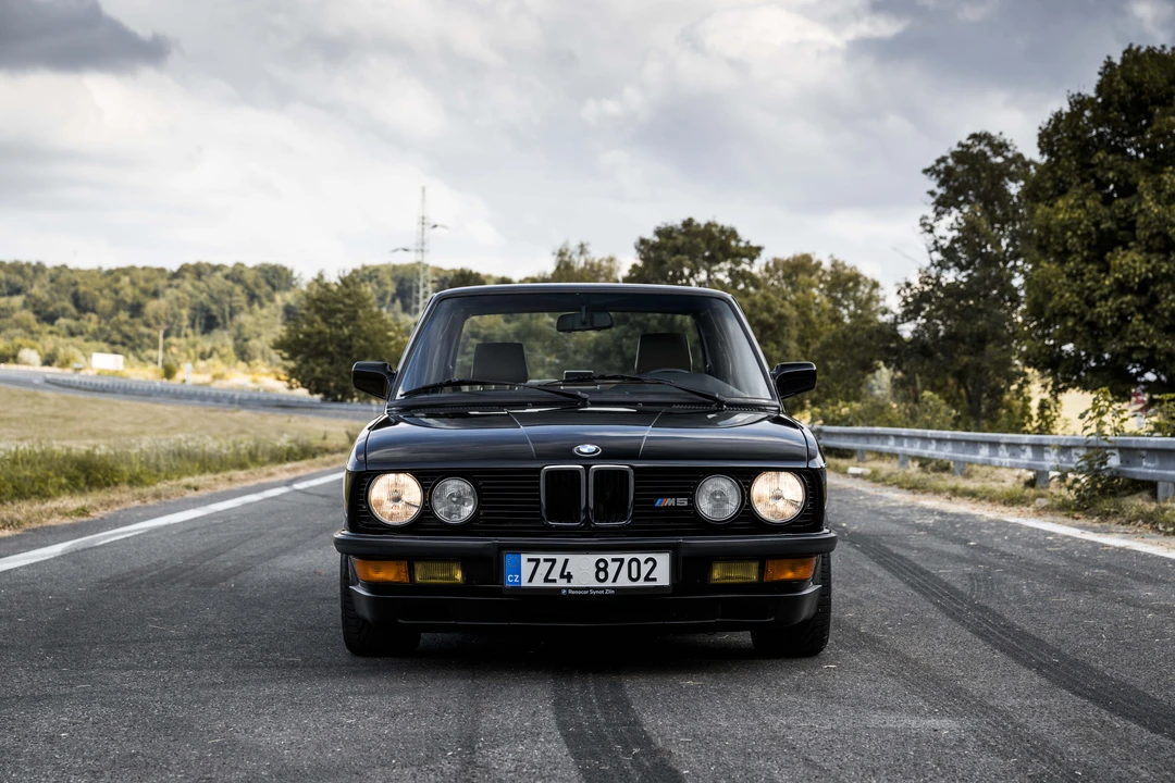 1988 BMW E28 M5 - Image 2 of 31