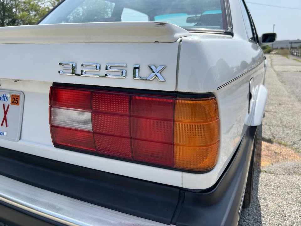 1988 BMW E30 3 Series - Image 15 of 24