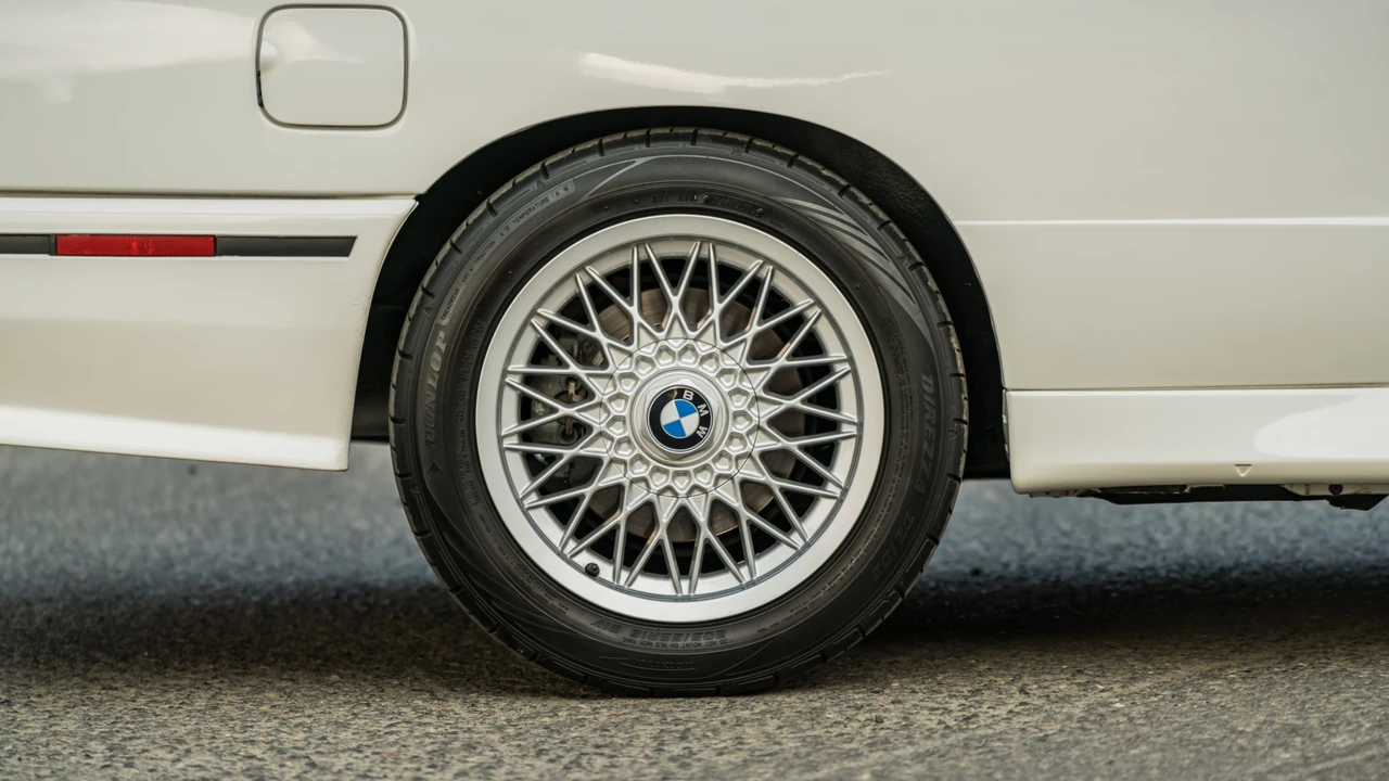 1988 BMW E30 M3 - Image 28 of 31