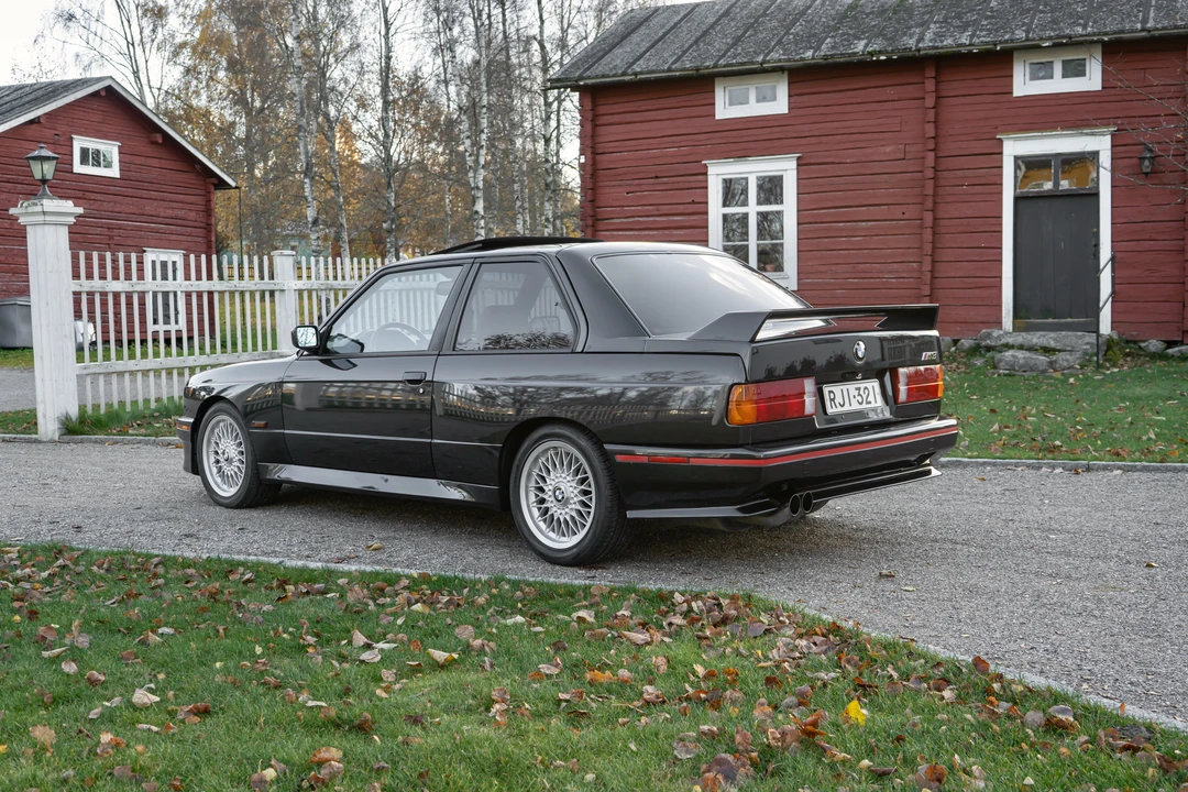 1988 BMW E30 M3 - Image 25 of 31