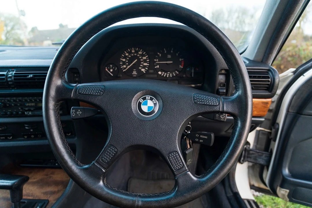1988 BMW E32 7 Series - Image 15 of 30