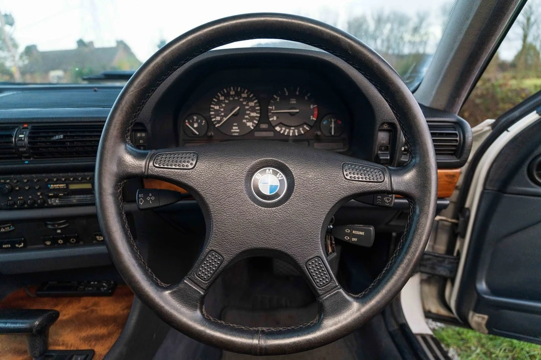 1988 BMW E32 7 Series - Image 13 of 30