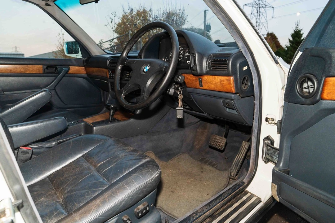 1988 BMW E32 7 Series - Image 11 of 30