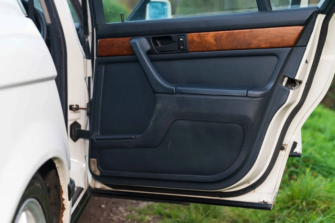 1988 BMW E32 7 Series - Image 30 of 30