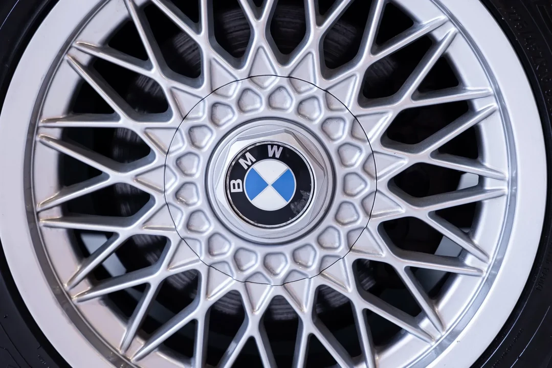 1988 BMW E30 M3 - Image 13 of 31