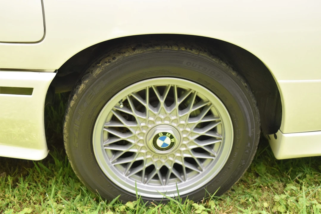 1988 BMW E30 M3 - Image 21 of 31