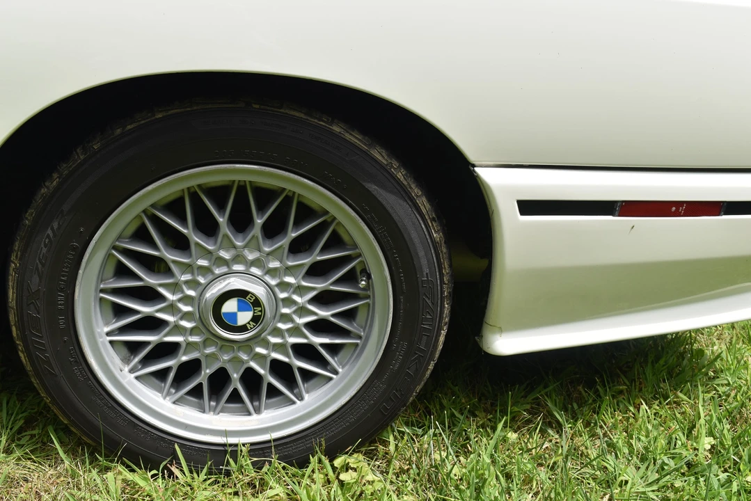 1988 BMW E30 M3 - Image 19 of 31