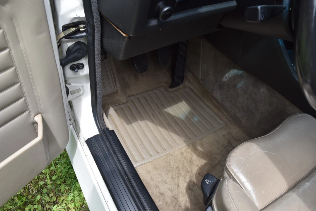1988 BMW E30 M3 - Image 25 of 31