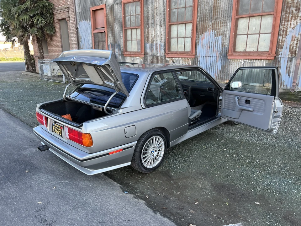 1988 BMW E30 M3 - Image 21 of 31