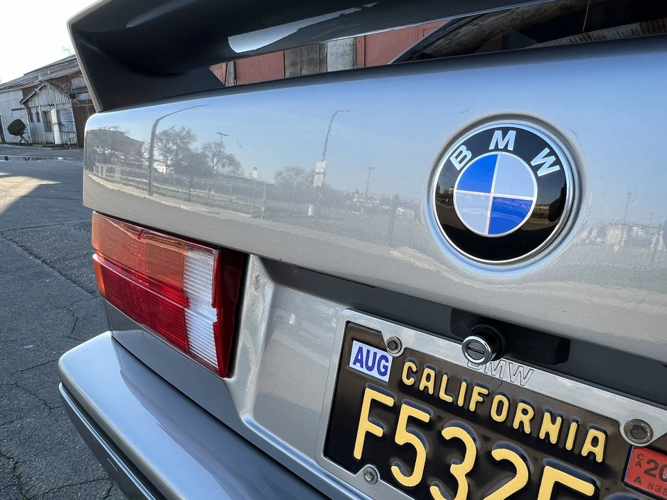 1988 BMW E30 M3 - Image 28 of 31