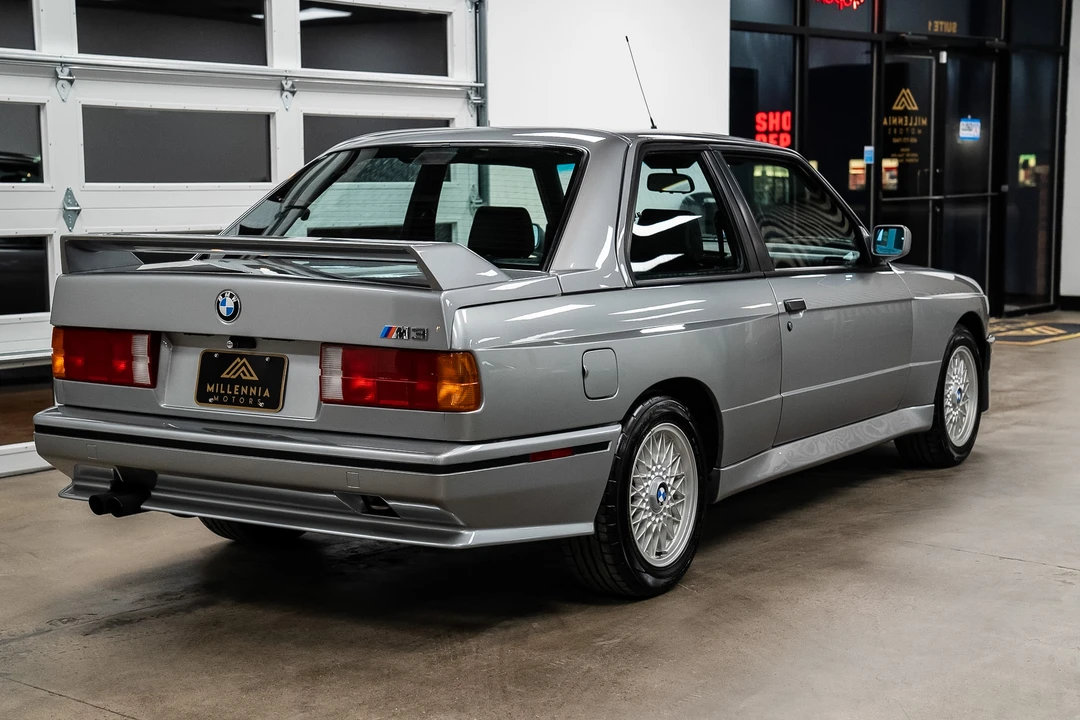 1988 BMW E30 M3 - Image 11 of 31