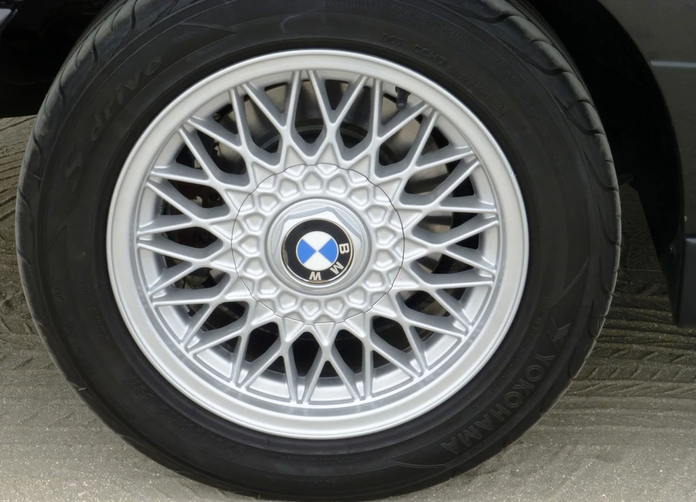1988 BMW E30 M3 - Image 18 of 31