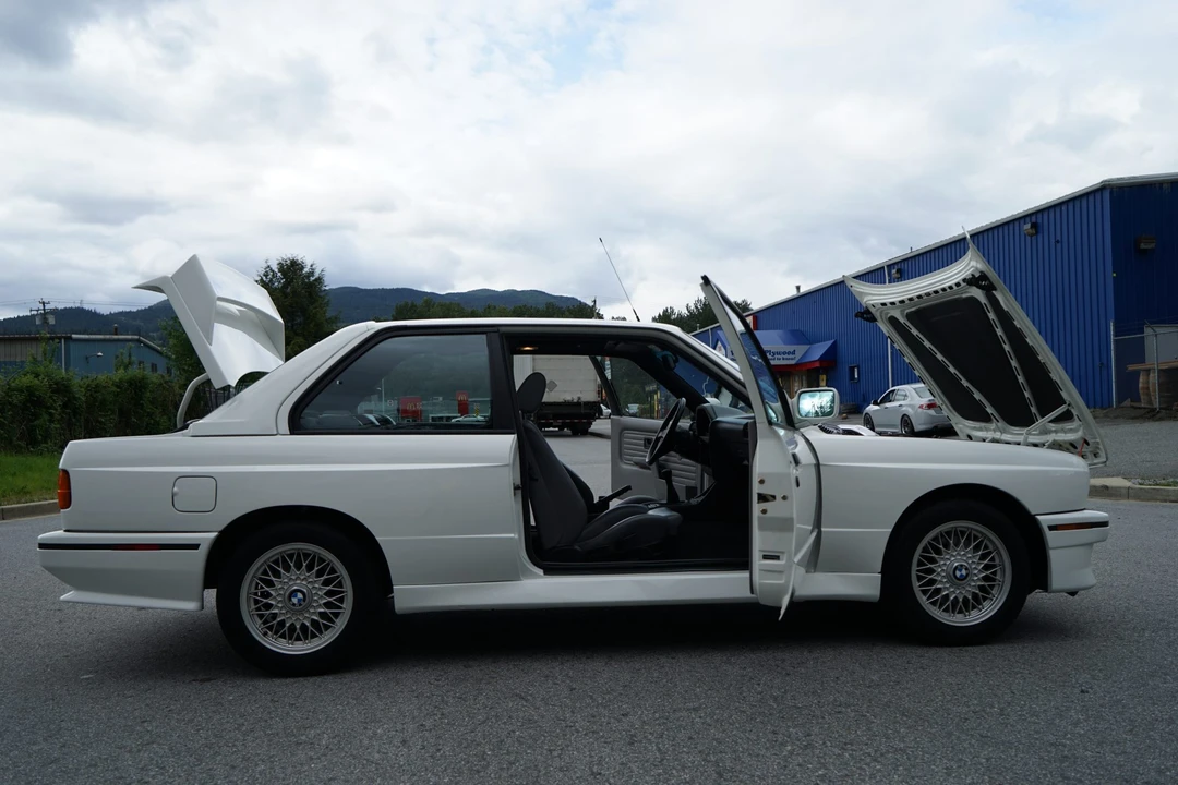 1988 BMW E30 M3 - Image 18 of 31