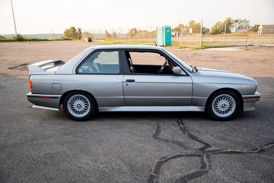 1988 BMW E30 M3 - Image 25 of 31