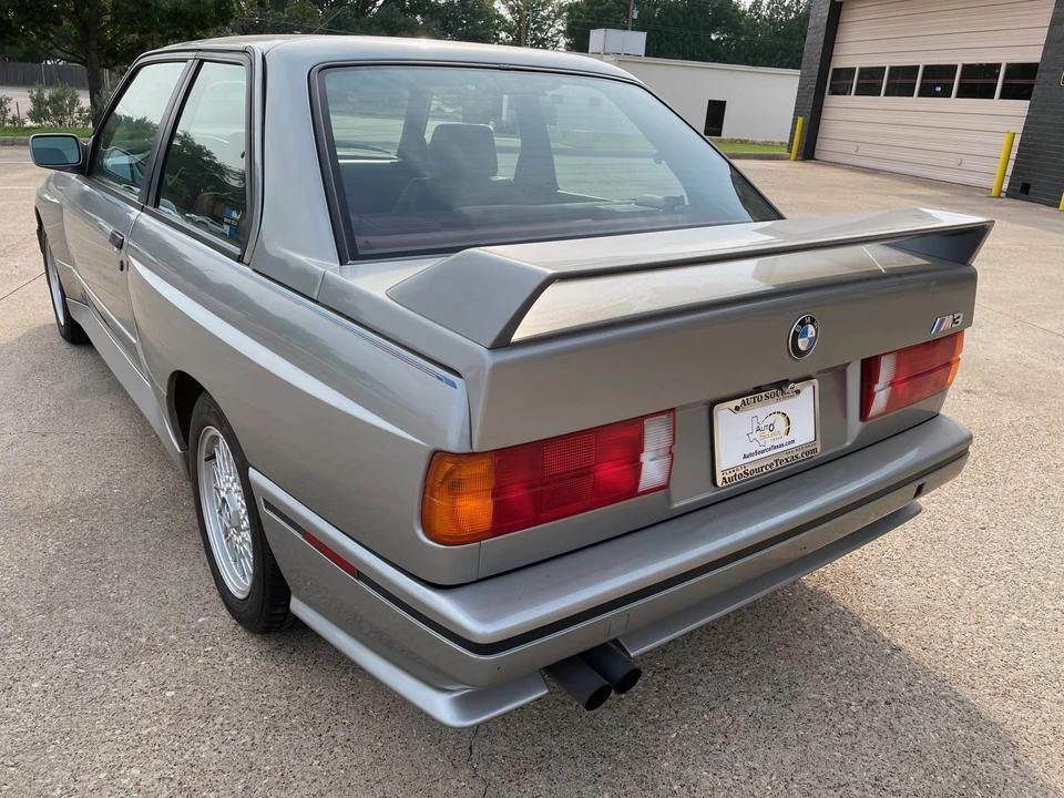 1988 BMW E30 M3 - Image 13 of 31