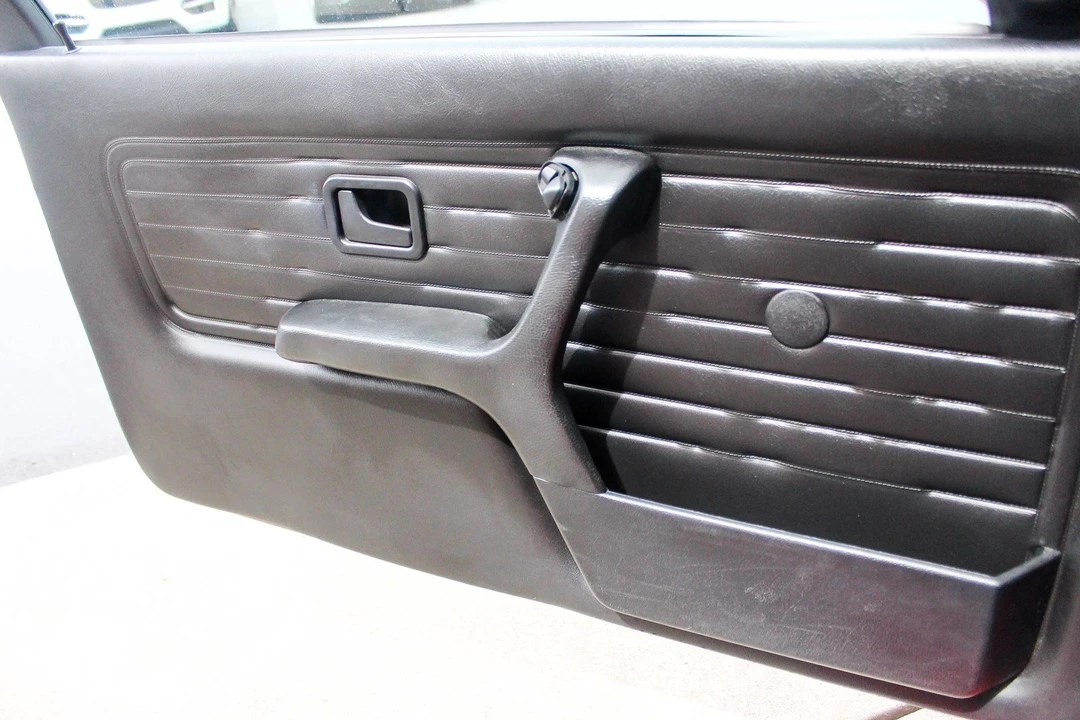 1988 BMW E30 M3 - Image 10 of 31