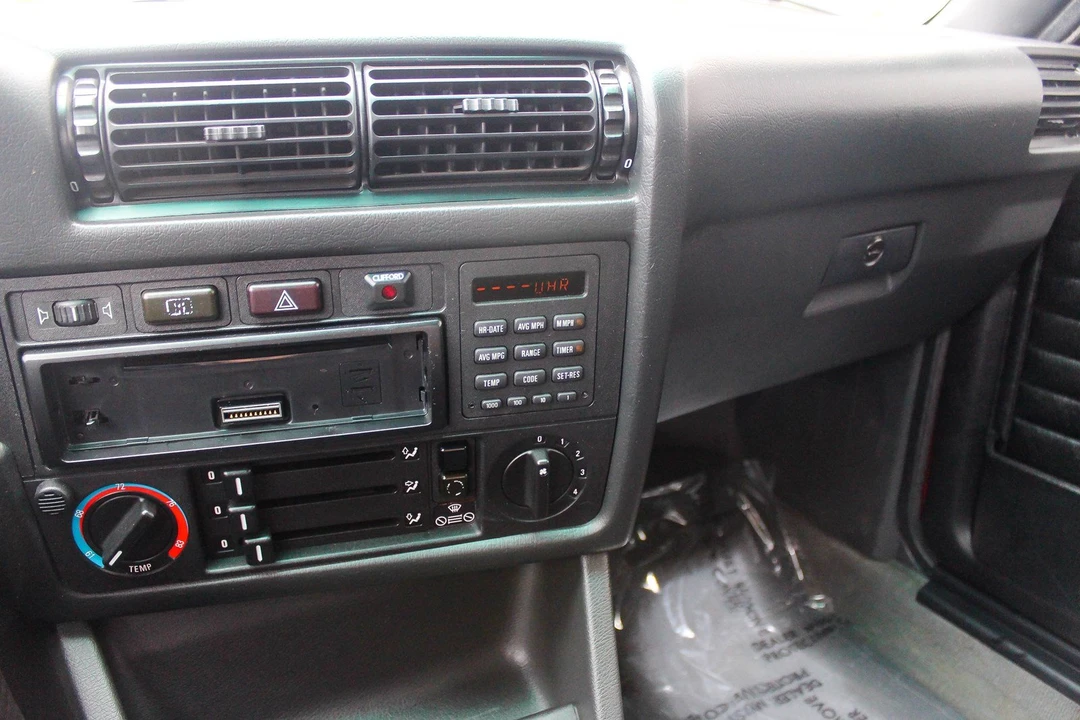 1988 BMW E30 M3 - Image 17 of 31