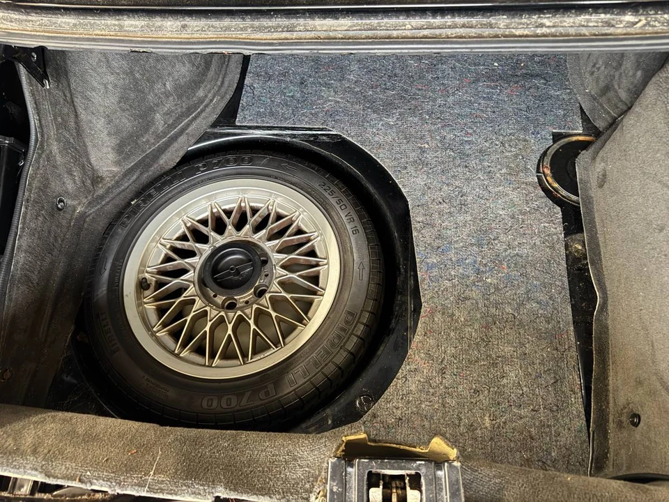 1988 BMW E28 M5 - Image 12 of 24