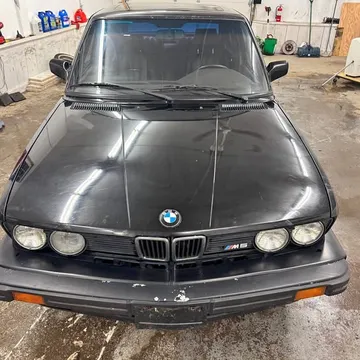 1988 BMW M5