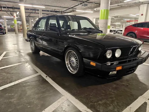 1988 BMW M5