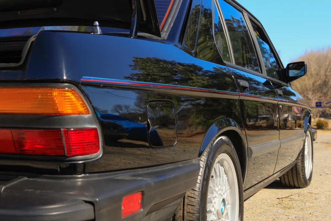 1988 BMW E28 M5 - Image 18 of 31