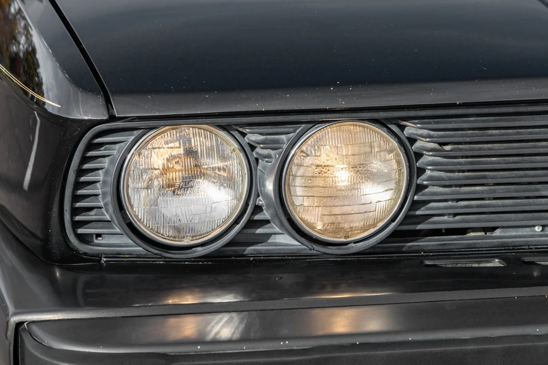 1988 BMW E28 M5 - Image 15 of 31