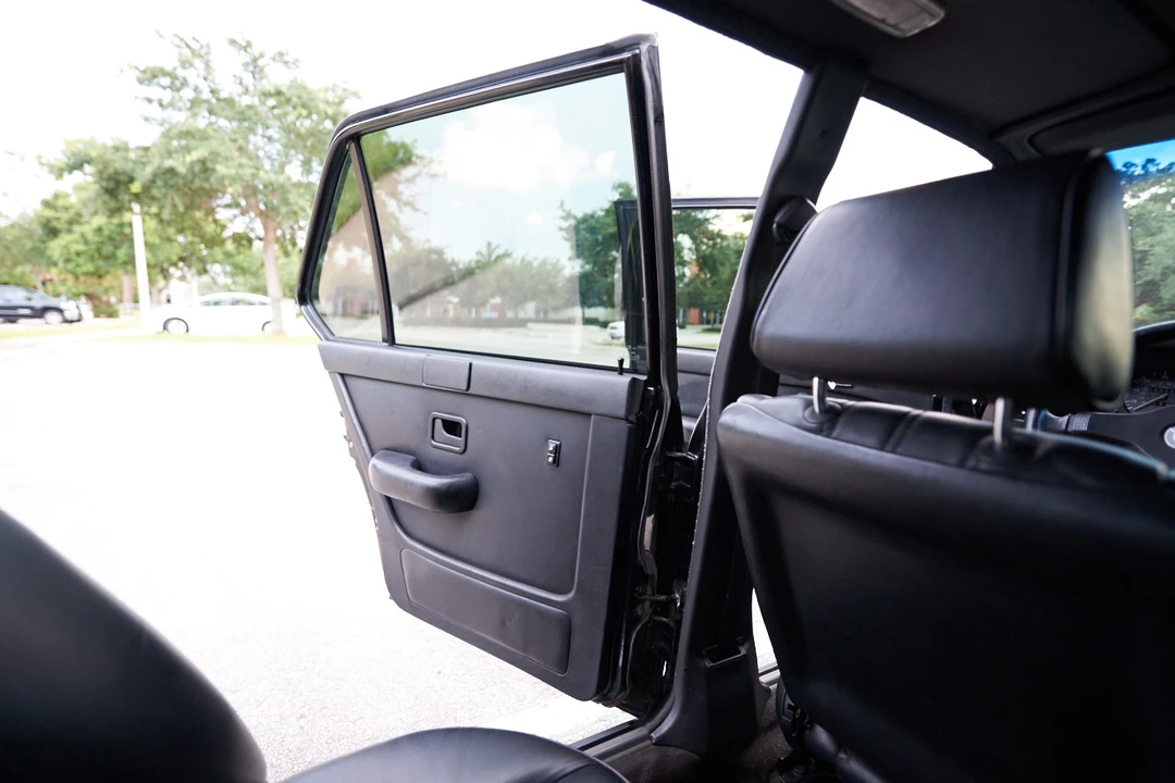 1988 BMW E28 M5 - Image 25 of 30