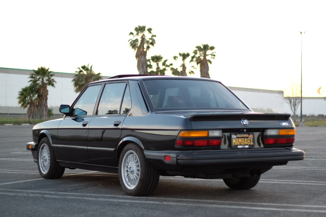 1988 BMW E28 M5 - Image 10 of 31