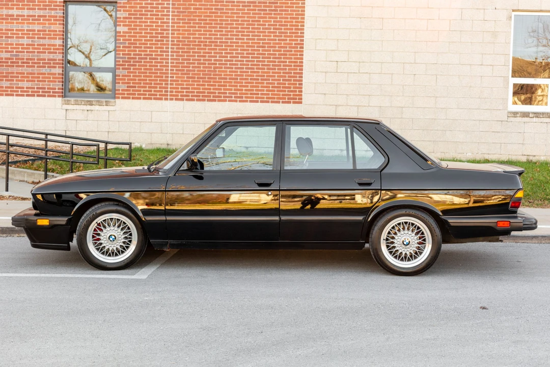 1988 BMW E28 M5 - Image 7 of 31