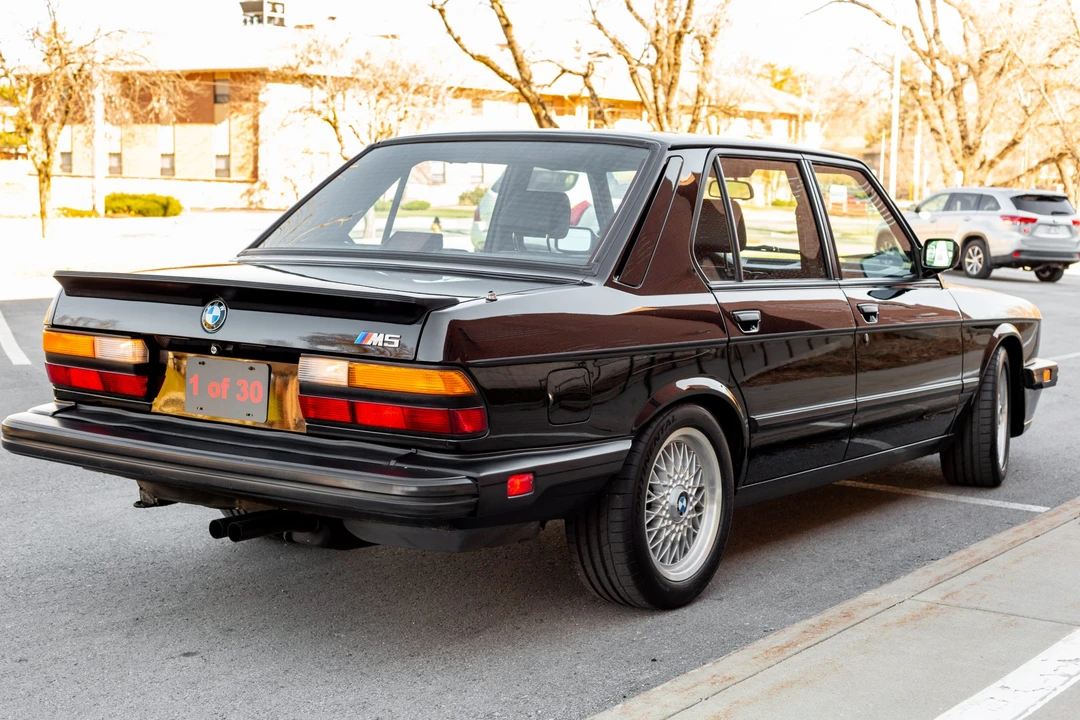 1988 BMW E28 M5 - Image 2 of 31