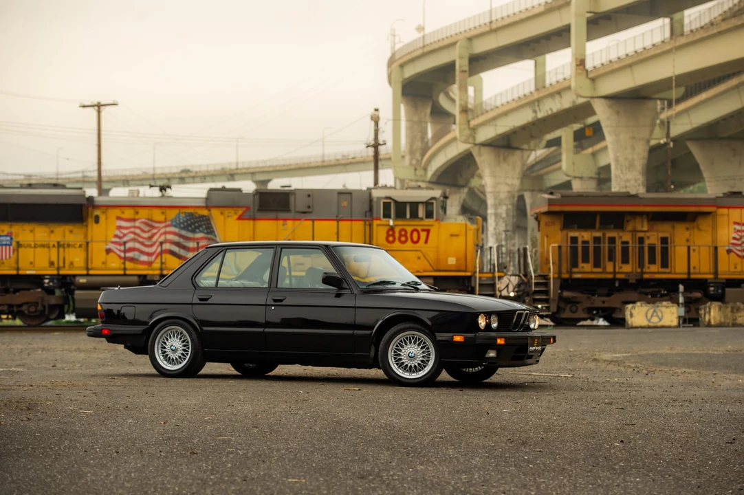 1988 BMW E28 M5 - Image 30 of 31
