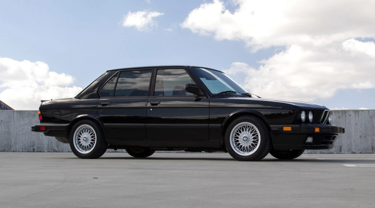 1988 BMW E28 M5 - Image 2 of 31