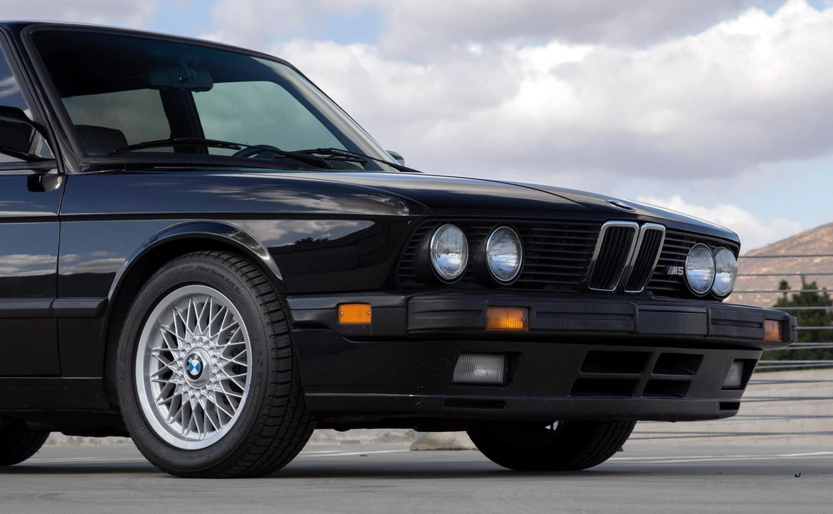 1988 BMW E28 M5 - Image 17 of 31
