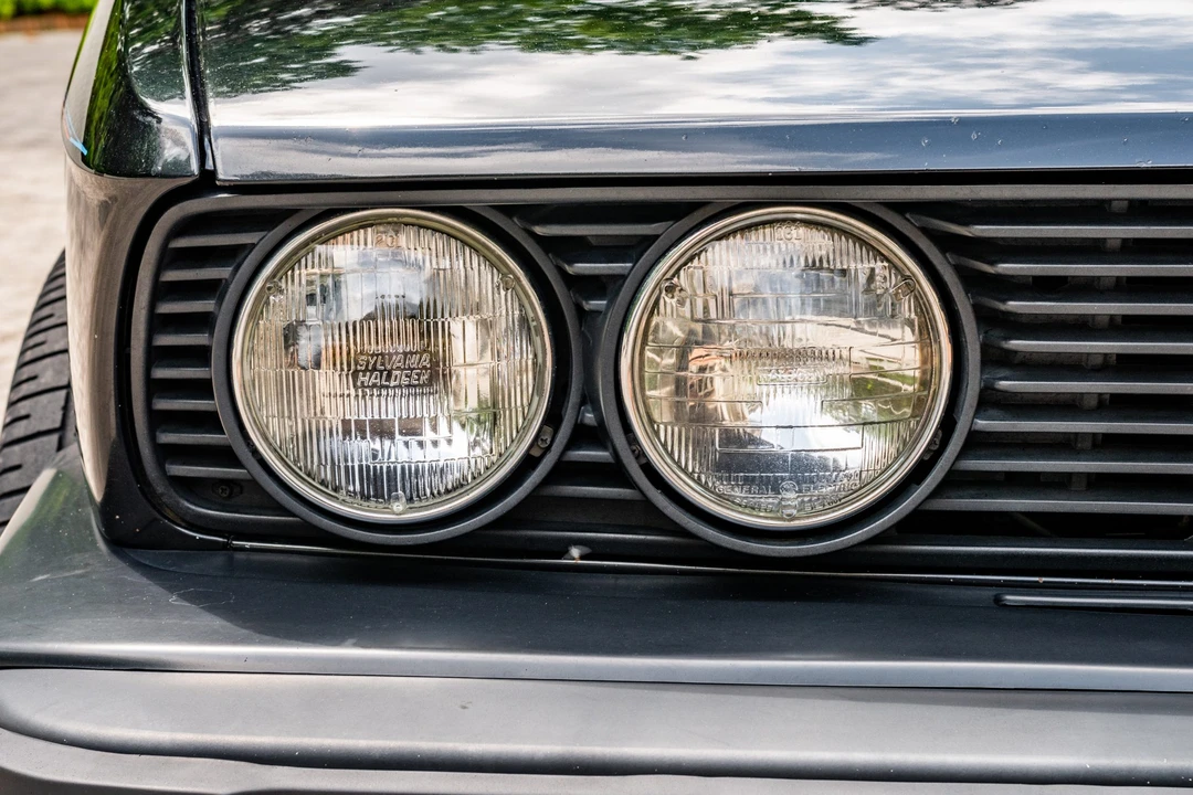 1988 BMW E28 M5 - Image 14 of 31