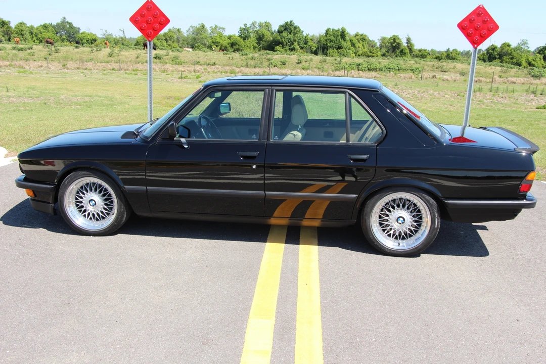 1988 BMW E28 M5 - Image 4 of 31