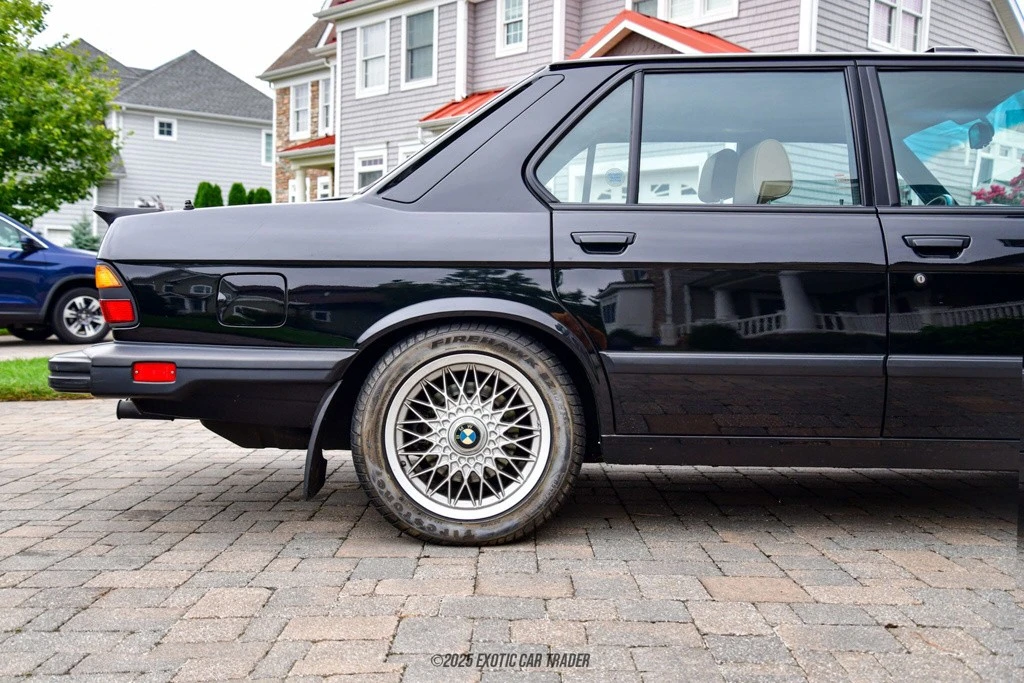 1988 BMW E28 M5 - Image 10 of 21